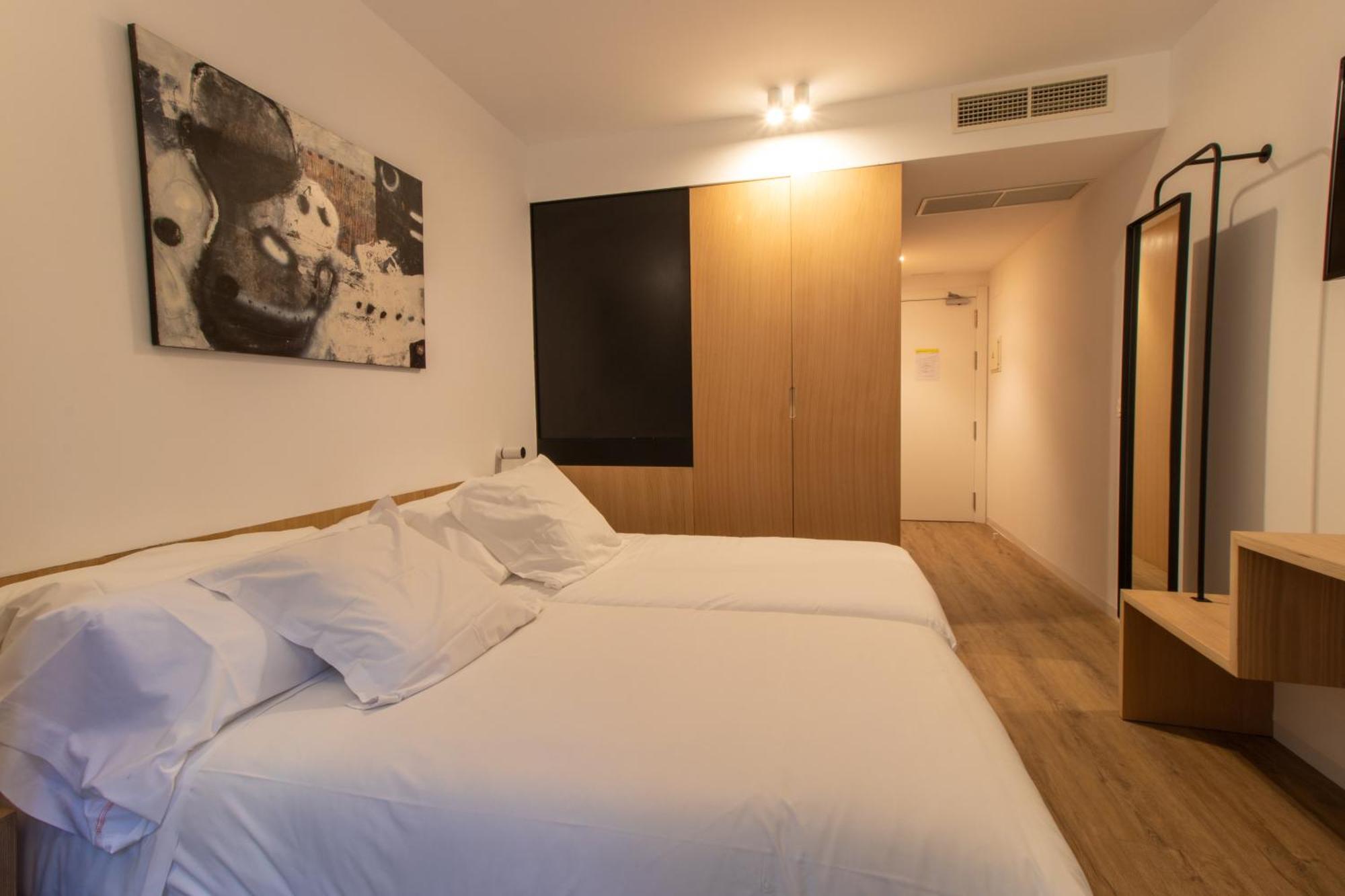 Hotel Cortabitarte Soria Bagian luar foto